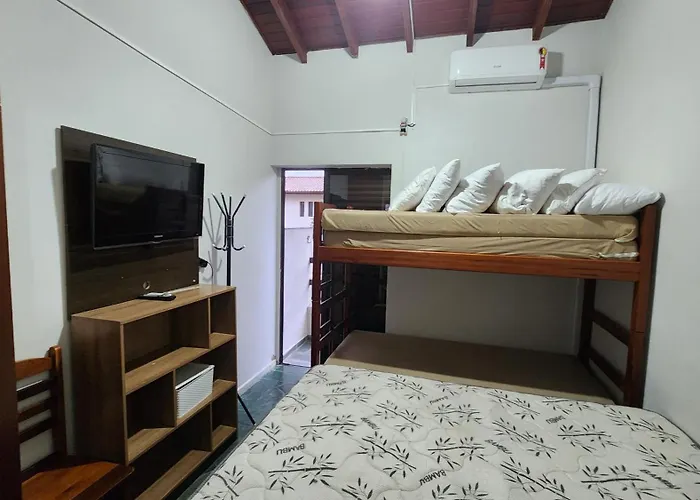 Casa Em Condominio Toninhas Duas Vagas De Garagem